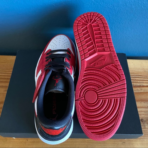 Nike Air Jordan 1 Low FlyEase Size M8.5 & M9